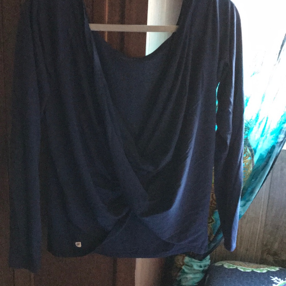 Fabletics top - Picture 2 of 2